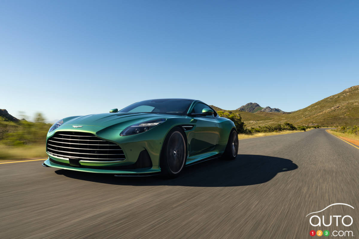 L’Aston Martin DB12 2024, la voiture super routière